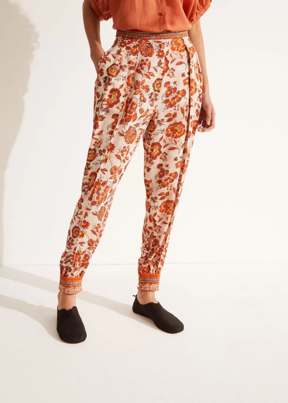 Trousers & Shorts*Loro Piana Alvy Pants Jujube Orange+Papaya Shake