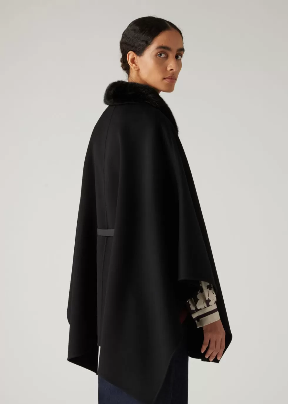 Coats & Capes*Loro Piana Denice Cape Black