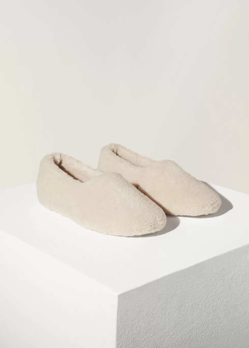 For Her*Loro Piana Wintercozy Cocooning Slippers Ancient Papyrus